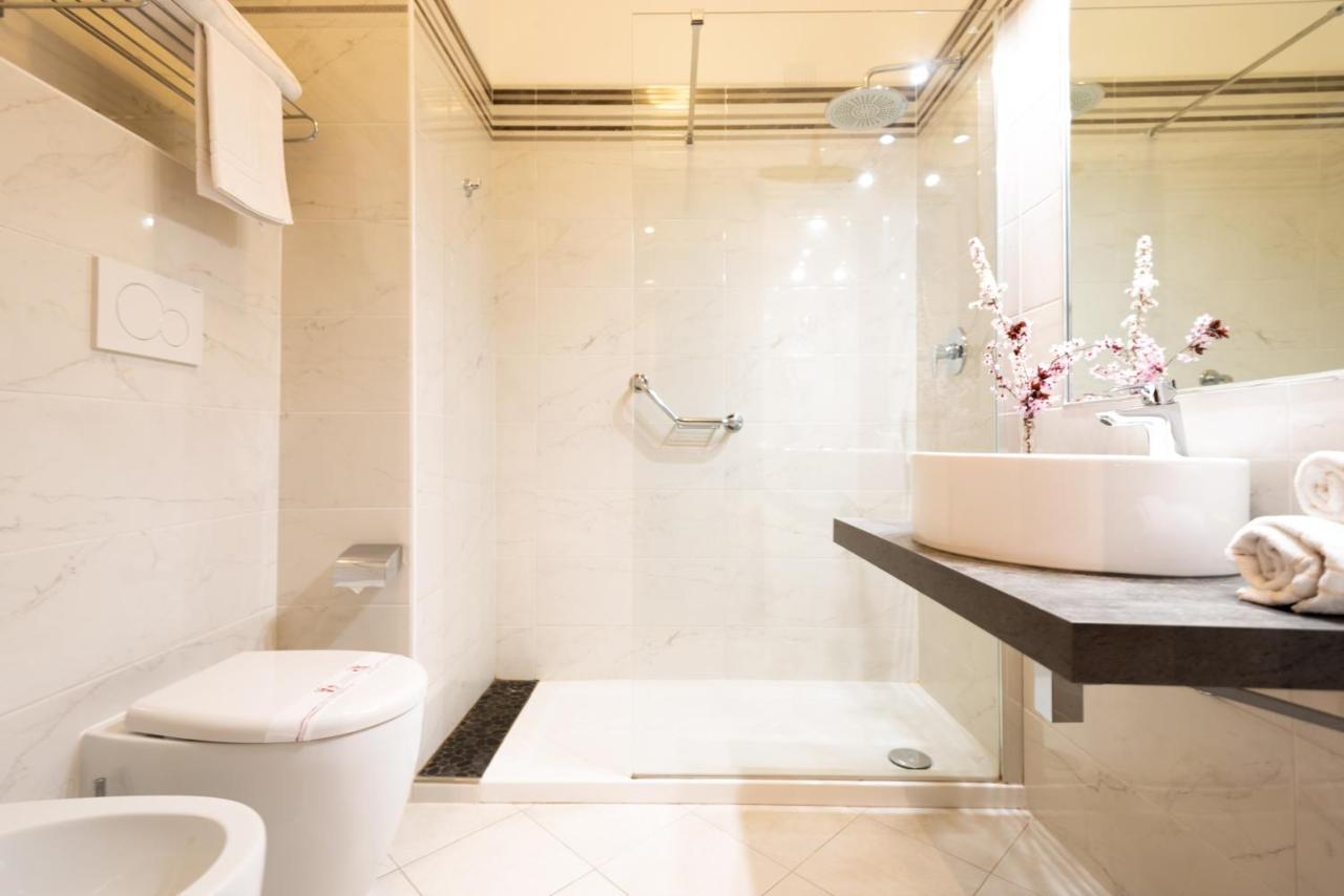 Hotel Castello Artemide Congressi Castel San Pietro Terme Ngoại thất bức ảnh