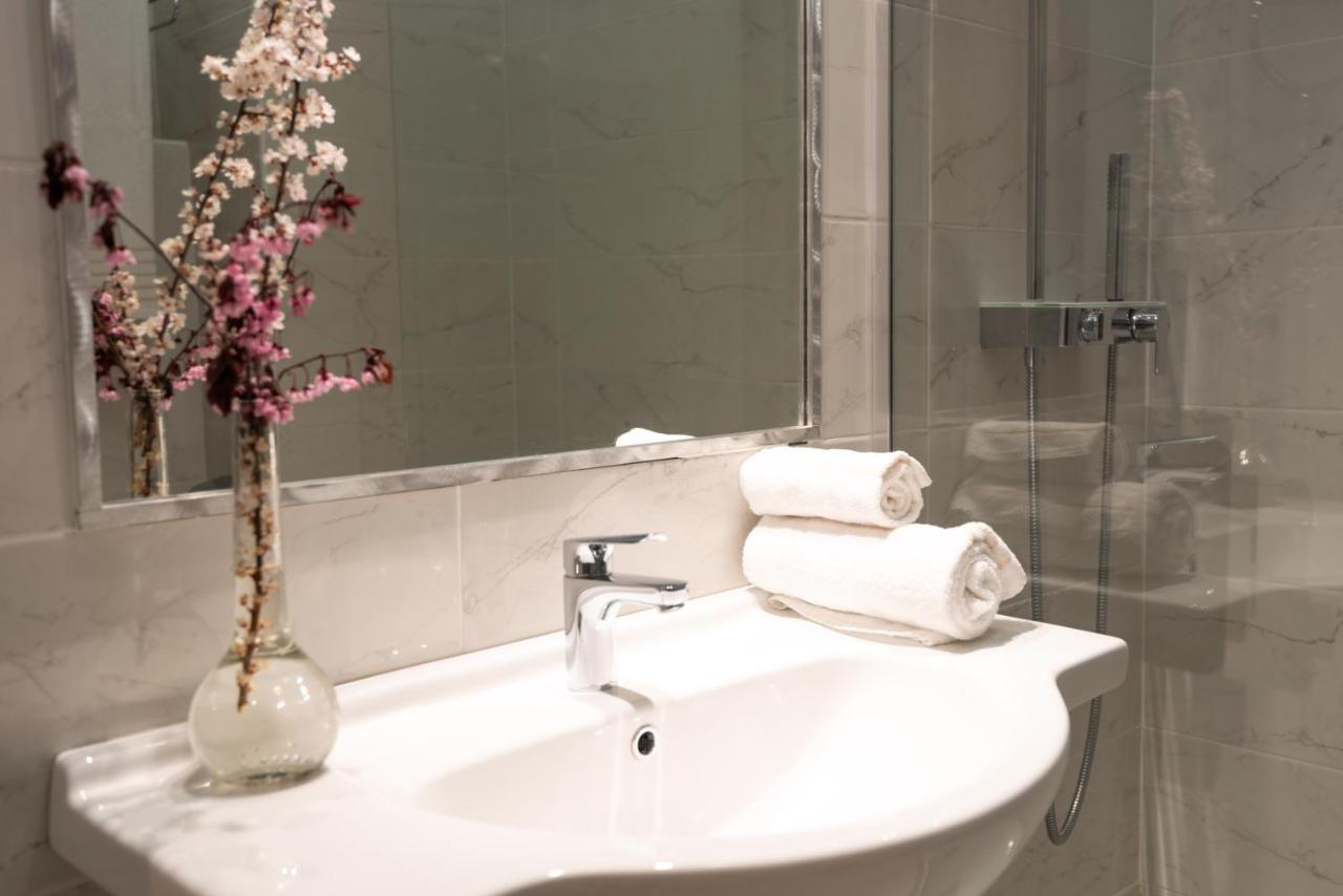 Hotel Castello Artemide Congressi Castel San Pietro Terme Ngoại thất bức ảnh