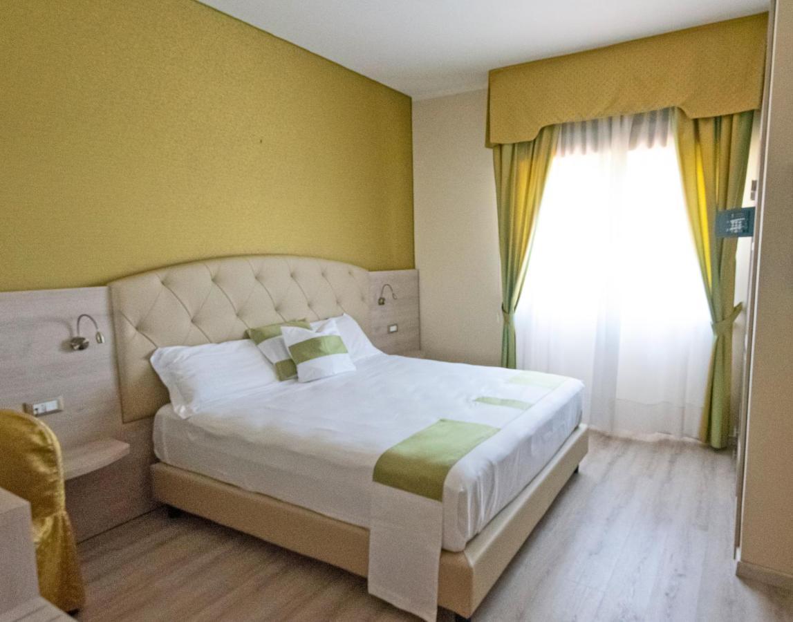 Hotel Castello Artemide Congressi Castel San Pietro Terme Ngoại thất bức ảnh