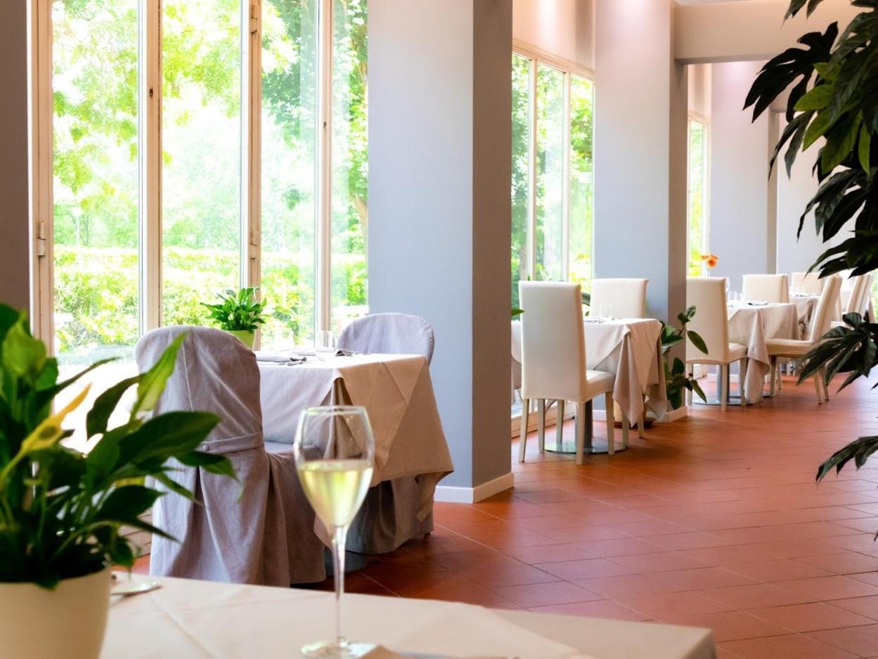 Hotel Castello Artemide Congressi Castel San Pietro Terme Ngoại thất bức ảnh